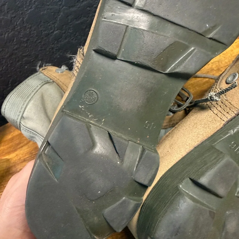 Ro-Search Military Issue Suede Nylon Tactical Combat Boots Tan Mens 9R